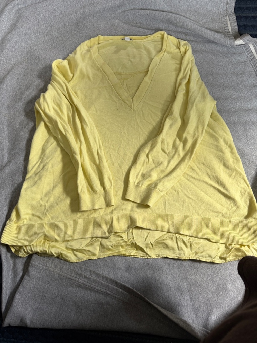 J. Jill Pale Yellow V-Neck Lightweight Pullover